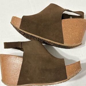 Bio Natura Chocolate Brown Suede Cork High Wedge Sandals. Wide Vamp w Strap. 8